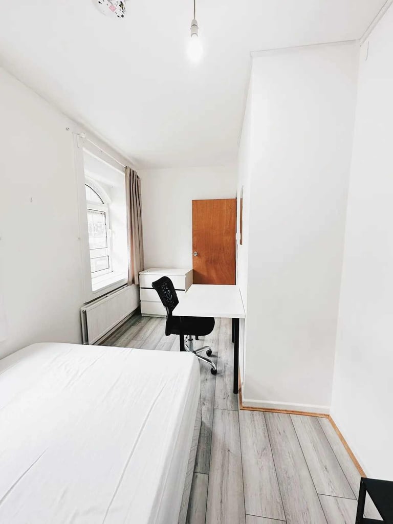 🏡 Double Room – Mile End £750 PCM 🏡🗝