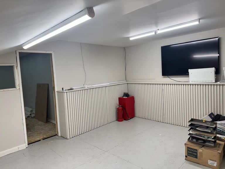 PRE-LETTING OPPORTUNITY! Brand New Office Space/ Beauty Room Near Brentwood Station - From £500pcm! 