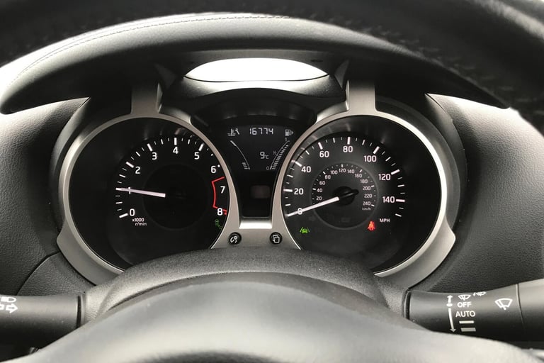  Nissan Juke 1.6 Tekna Suv 5dr Petrol Manual Euro 6 112 Ps Petrol