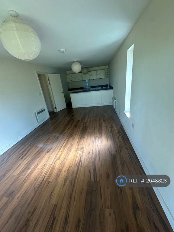 2 bedroom flat in Broadfields, Harrow, HA2 (2 bed) (#2648323)
