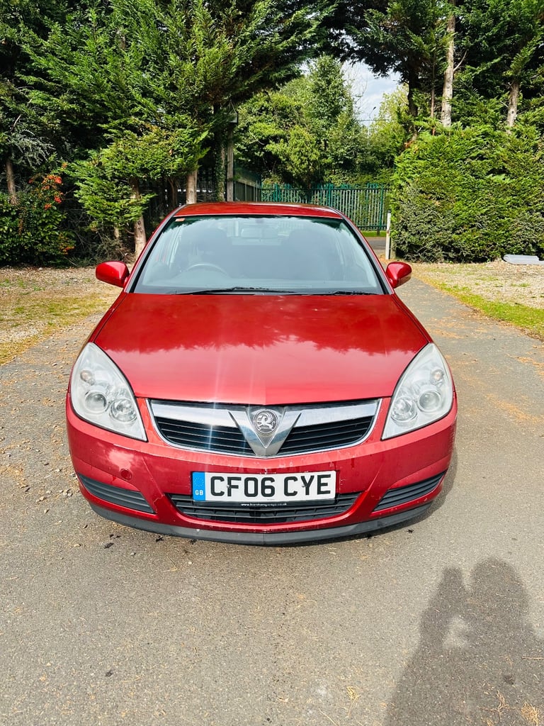 Vauxhall, VECTRA, Hatchback, 2006, Manual, 1796 (cc), 5 doors