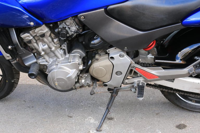 Honda HORNET CB600F 2001