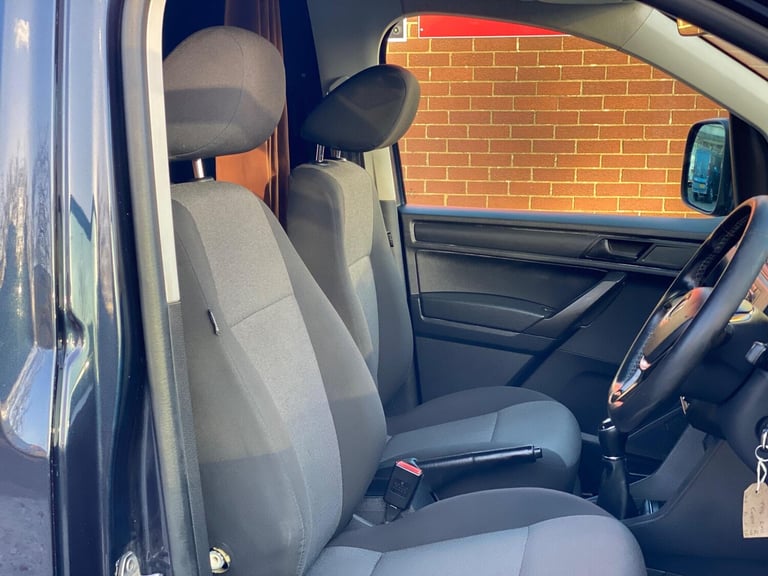 2016 Volkswagen Caddy DOUBLE BED—STOVE—AWNING—CRUISE PANEL VAN Diesel Manual