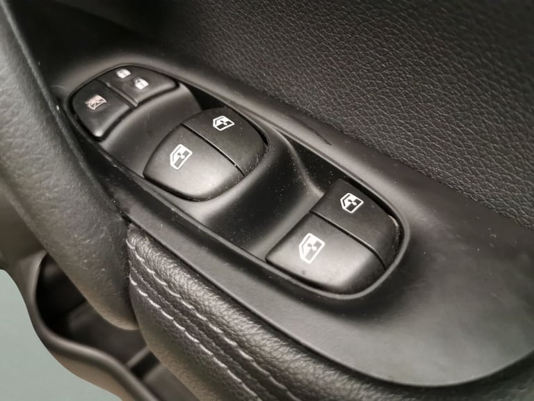 2019 Nissan Qashqai 1.3 DiG-T Acenta Premium 5dr HATCHBACK PETROL Manual