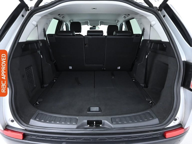 2016 Land Rover Discovery Sport 2.0 TD4 SE Tech SUV 5dr Diesel Auto 4WD Euro 6 (s/s) (180 ps) SUV...