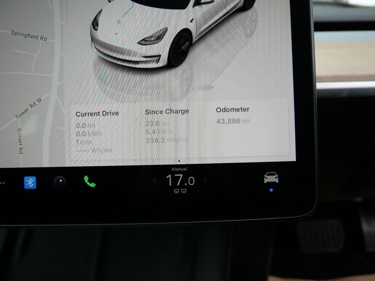 2022 Tesla Model 3 Standard Range Plus Electric Auto RWD (241 bhp) 4dr Electric