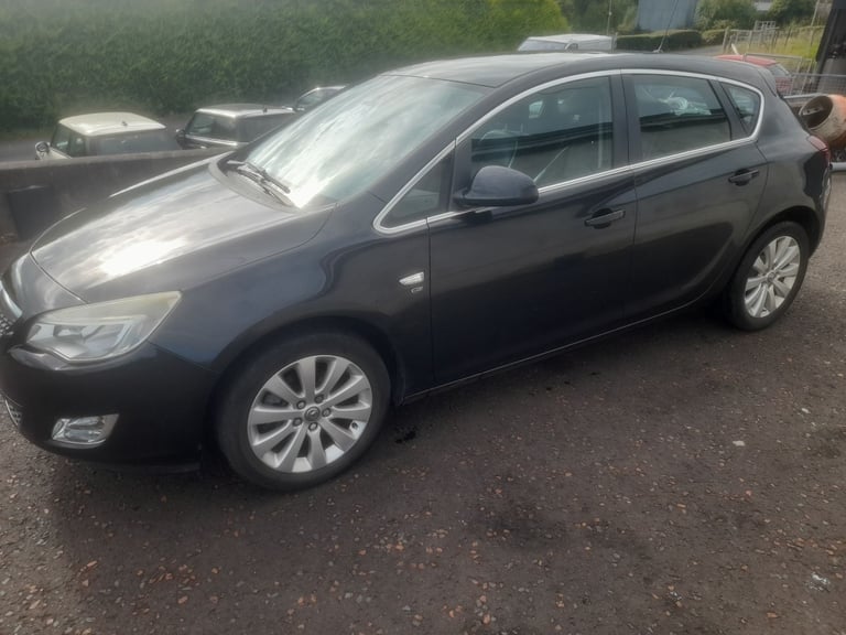Vauxhall, ASTRA, Hatchback, 2011, Manual, 1956 (cc), 5 doors