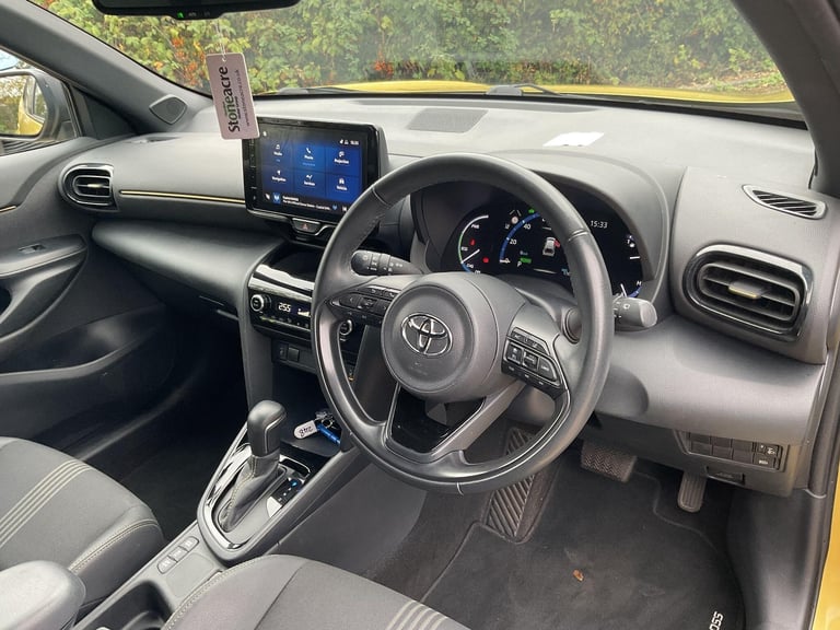  Toyota Yaris Cross 1.5 VVT-h Dynamic SUV 5dr Petrol Hybrid E-CVT Euro 6 (s/s) (116 ps) Petrol/El...
