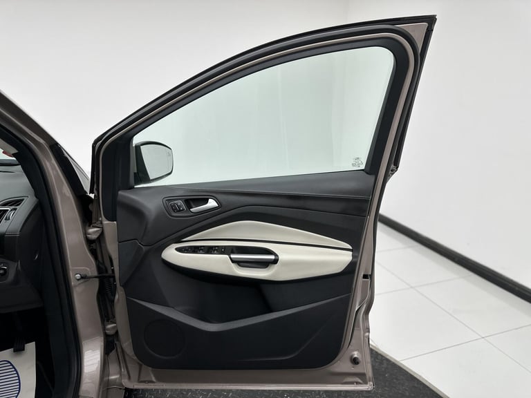 2019 Ford Kuga 2.0 TDCi 180 5dr Auto HATCHBACK DIESEL Automatic