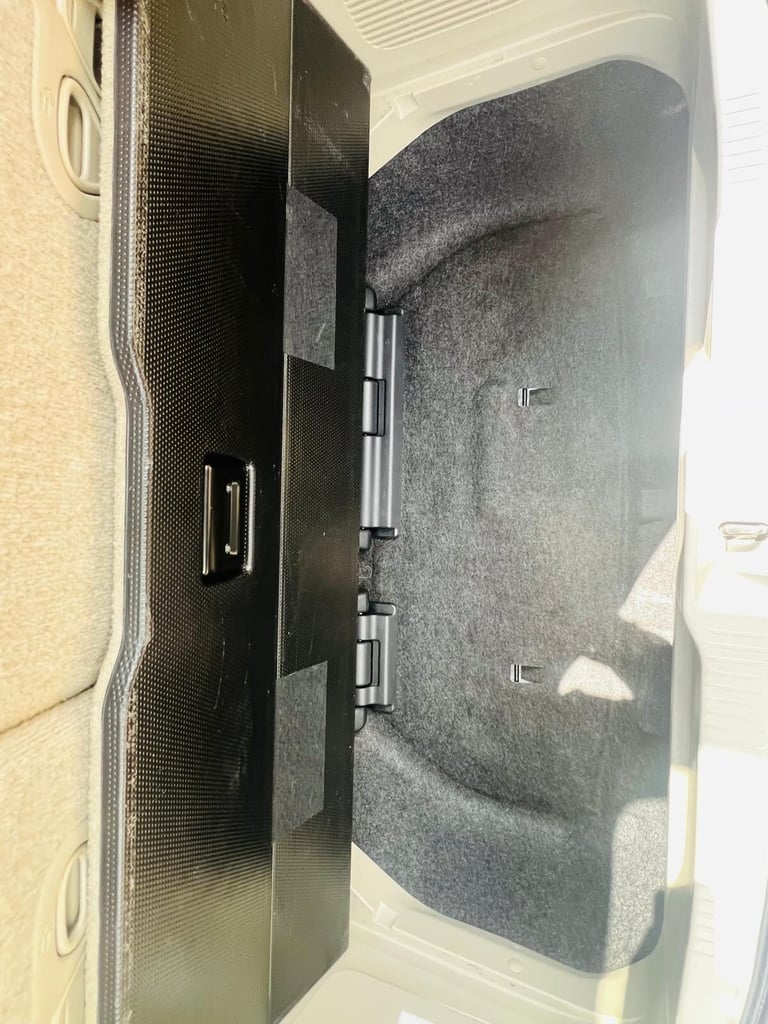 Toyota estima 2008 2.4 petrol automatic Ulez free 7 seats Screens with Bluetooth