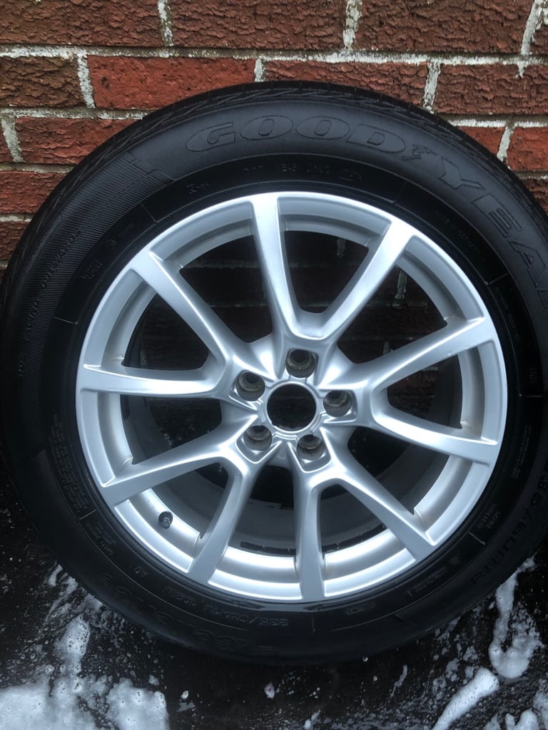 Audi 18 inch alloys 