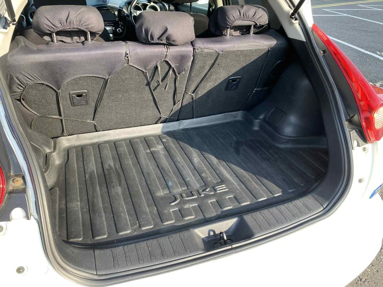 Nissan, JUKE, Hatchback, 2013, Manual, 1461 (cc), 5 doors