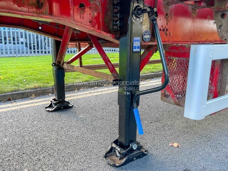 SDC CRANE MOUNTED DROPSIDE FLATBED BRICK GRAB