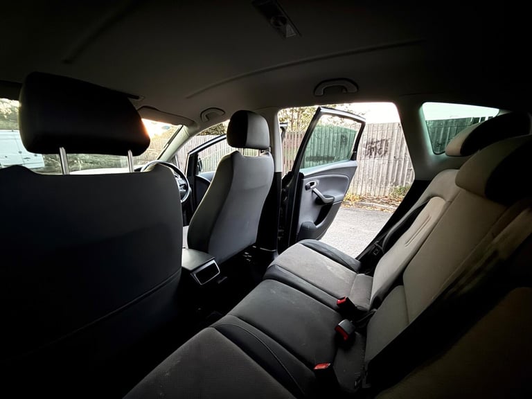 2012 SEAT Altea 1.6 TDI CR SE 5dr DSG MPV Diesel Automatic
