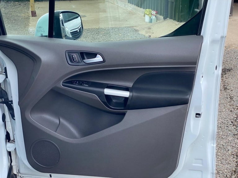 2019 Ford Transit Connect 1.5 200 EcoBlue Limited Panel Van 5dr Diesel Manual L1 Euro 6 (s/s) (12...