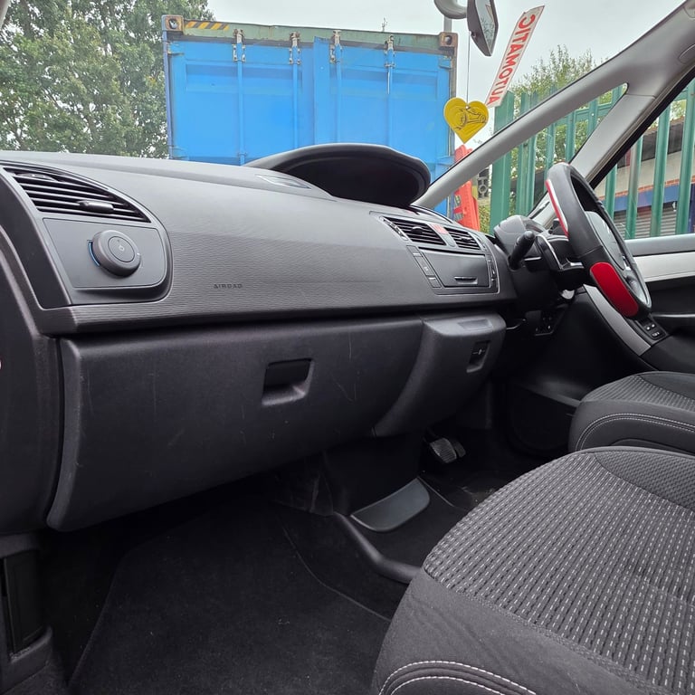 CITROEN C4 PICASSO E-HDi EDITION 1.6 DIESEL 110 BHP AUTOMATIC GEARBOX YEAR 2012 EXCELENT CONDTION!!!
