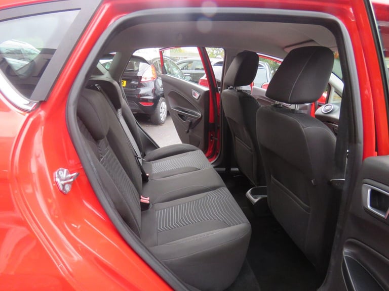 2016 Ford Fiesta 1.0T EcoBoost Zetec Euro 6 (s/s) 5dr HATCHBACK Petrol Manual