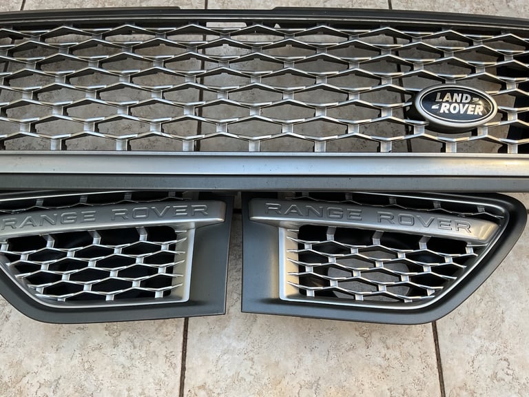 RANGE ROVER SPORT FRONT GRILLE AND SIDE VENTS