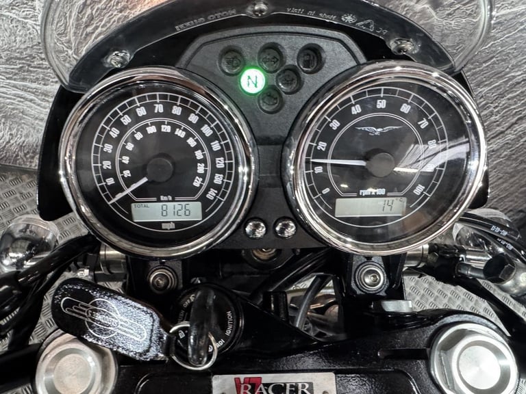 MOTO GUZZI V7 RACER 2013