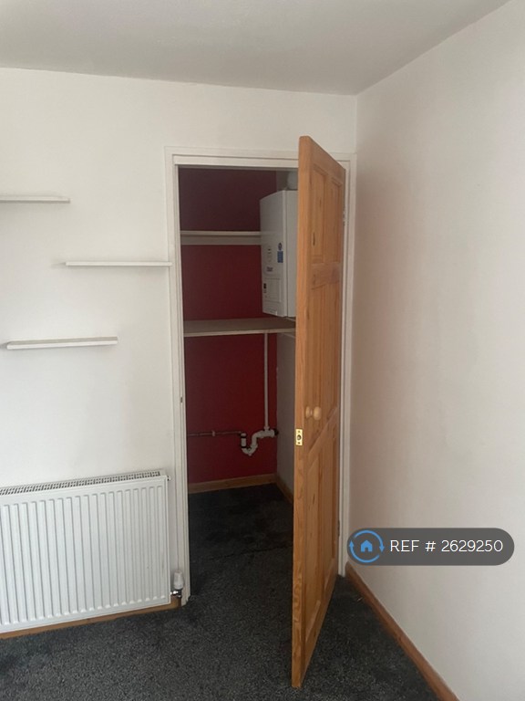 4 bedroom house in Canterbury Way, Stevenage, SG1 (4 bed) (#2629250)