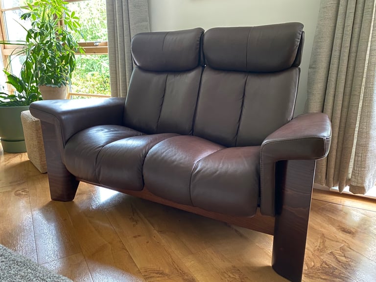 Second hand stressless sofa sale