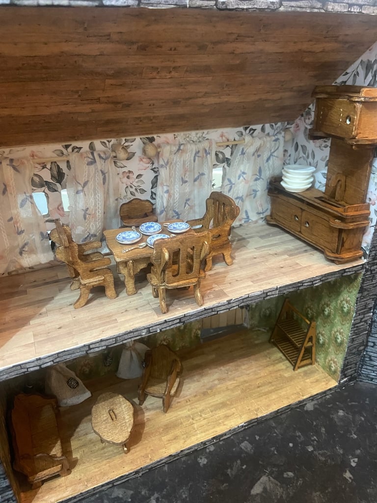 image for Wooden carry-on dollhouse with furniture