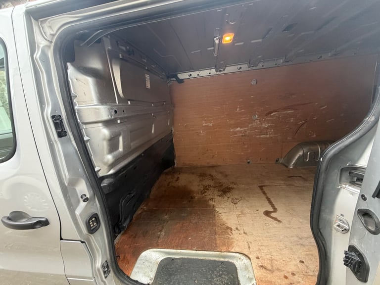 Vauxhall, VIVARO, LWB Panel Van, 2018, Manual, 1598 (cc)