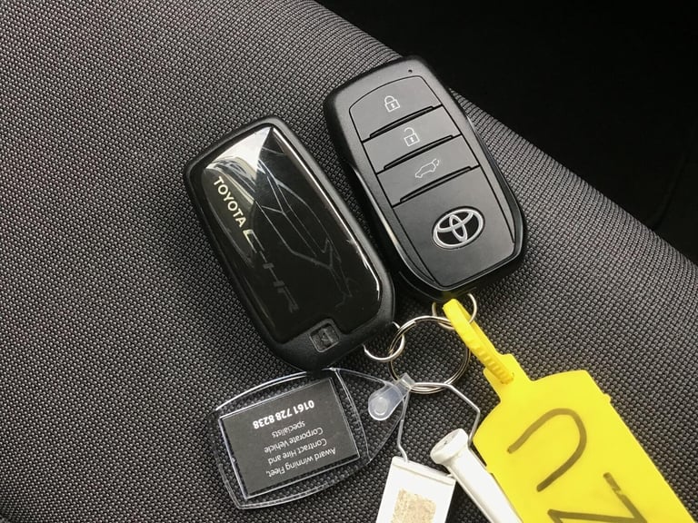 2024 Toyota C-HR 2.0 VVT 13.6kWh Design CVT Euro 6 (s/s) 5dr HATCHBACK Petrol/Electric Hybrid Aut...