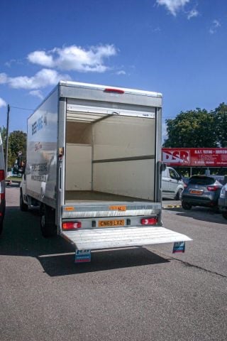 REMOVAL FLAT MOVERS 24/7 SHIFTERS MOVING MAN WITH VAN FULL HOUSE PROPRTY SHIFTING 