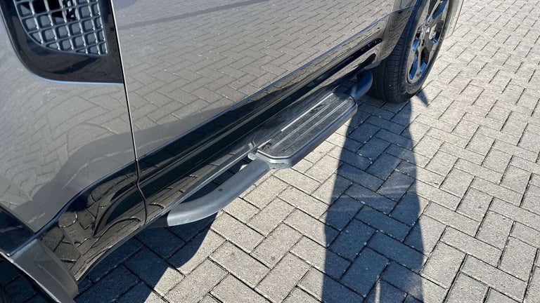 2024 Land Rover Defender 3.0 D250 X-Dynamic HSE 90 3dr Auto ESTATE DIESEL Automatic