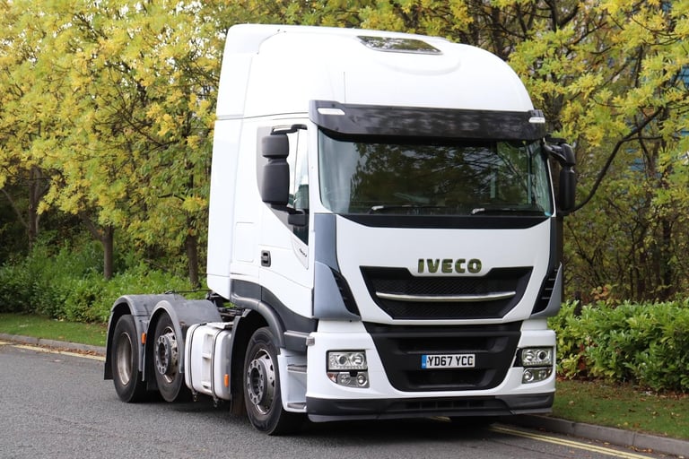 IVECO STRALIS 460 HI-WAY 6X2 MIDLIFT TRACTOR (2017)