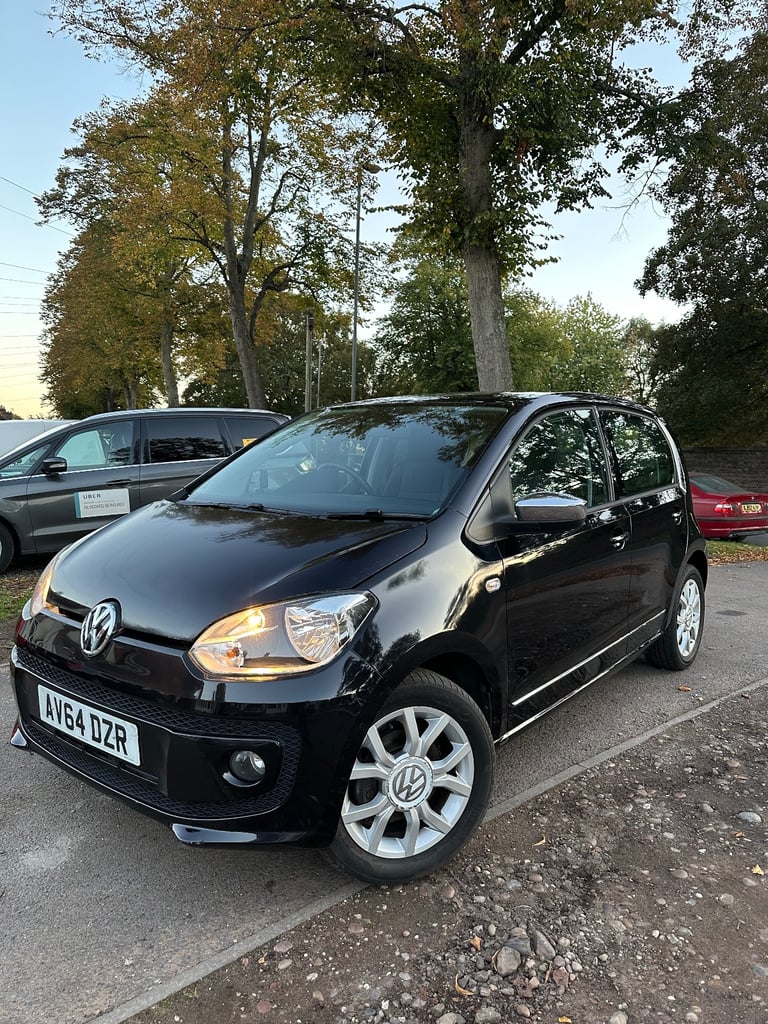 Volkswagen, UP, Hatchback, 2014, Manual, 999 (cc), 5 doors