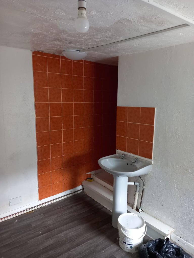 **AVAILABLE**1 BEDROOM**GROUND FLOOR APARTMENT**NORTH ROAD**COBRIDGE**