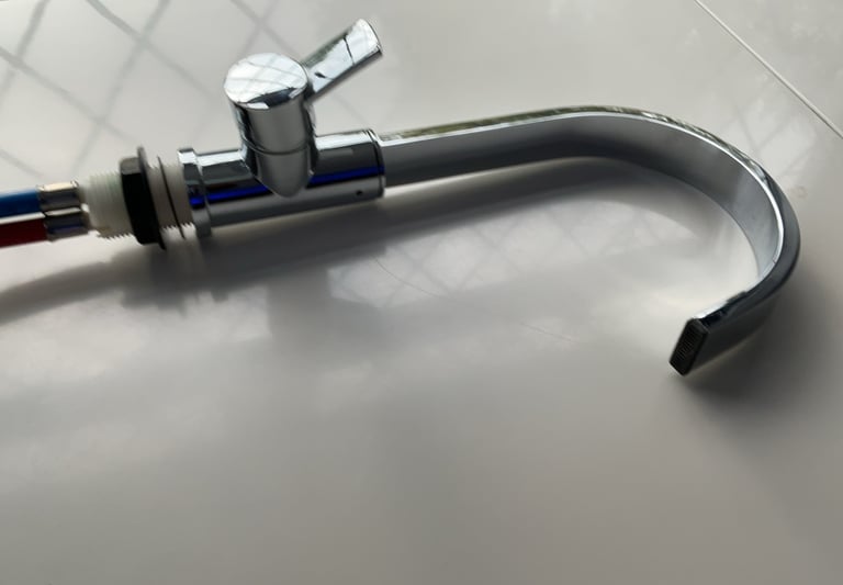 Reich caravan ceramic contur s90 taps 
