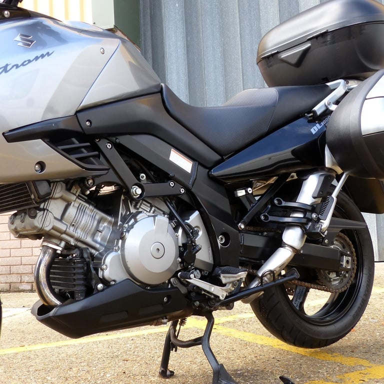 2007 SUZUKI DL1000 K6 GT V-STROM – A COMFORTABLE, RELIABLE ONE OWNER MOTORCYCLE.