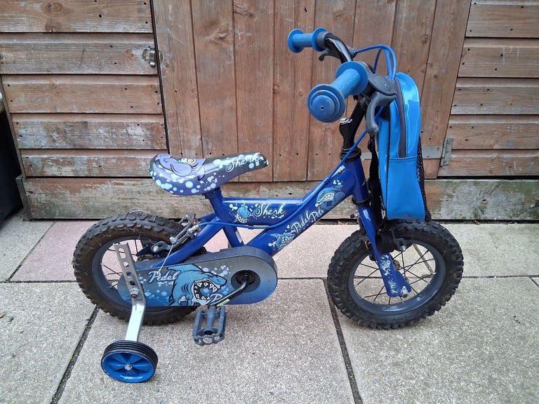 Boys pedal pals bike 