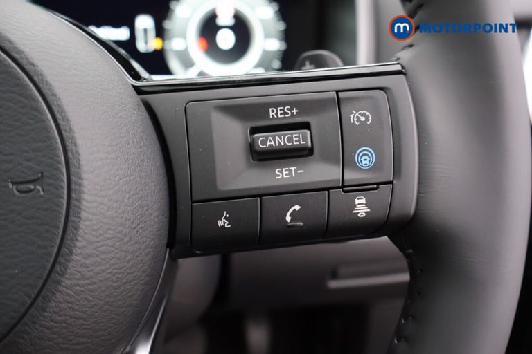 2025 Nissan Qashqai 1.3 DiG-T MH 158 N-Connecta [Glass Rf] 5dr Xtronic SUV Petrol Automatic