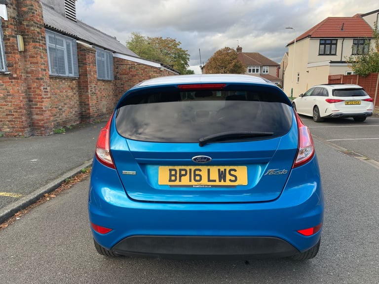 FORD FIESTA  1.0t ECOBOOST  BLUE/WHITE EDITION  NEW BELTS  NEW MOT WARRANTY 