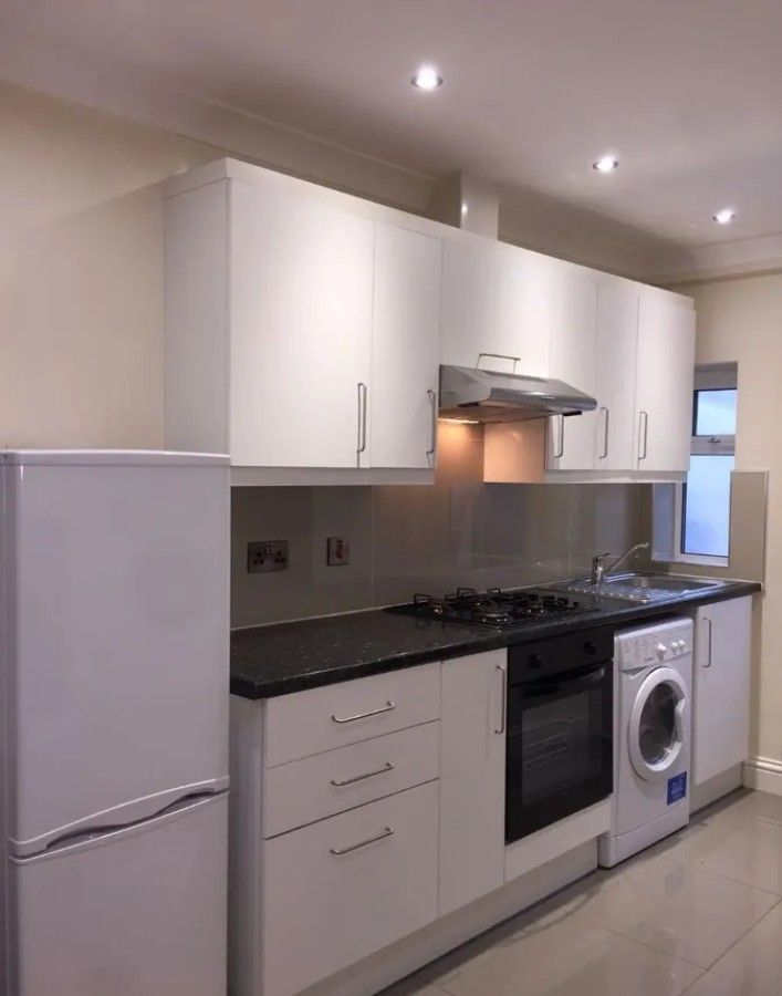 image for Ground floor studio Inc. all bills & council to rent in Harrow - Weald Rise