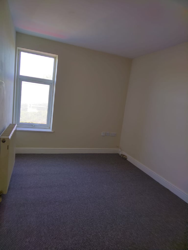 Double Room in 3 bed Flat