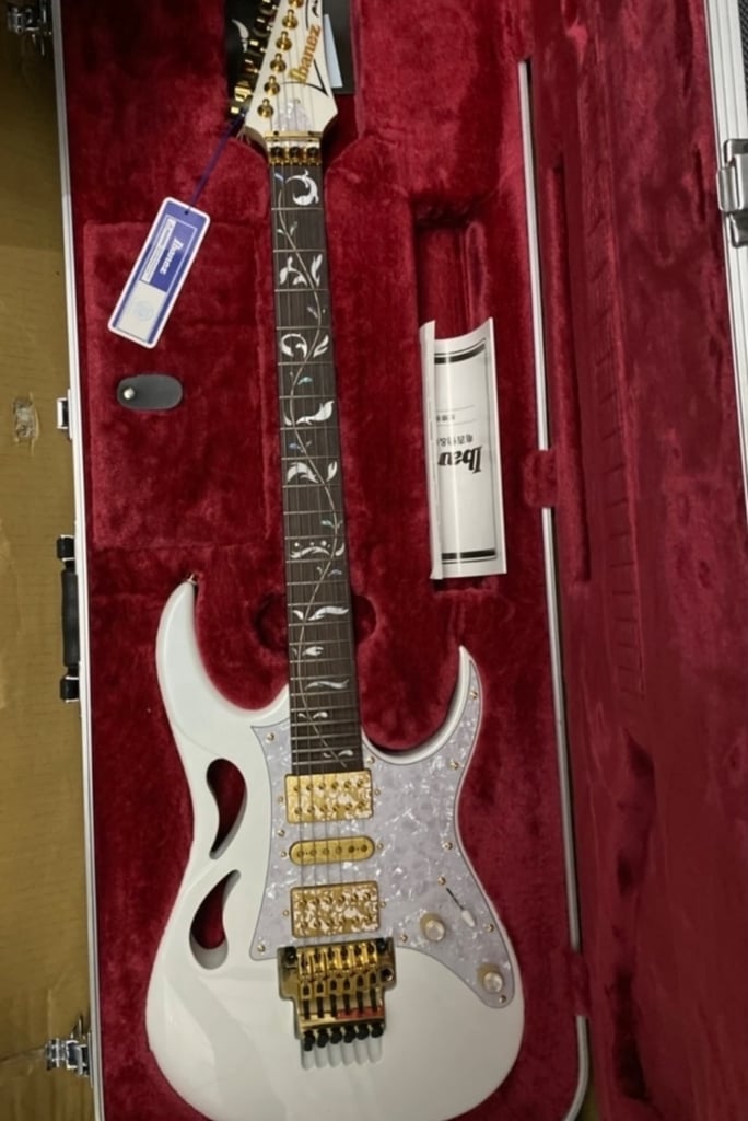 image for Ibanez Pia Steve Vai Stallion White