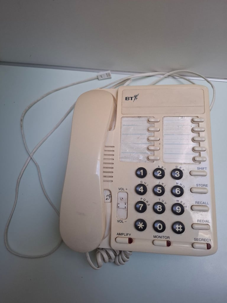 BT Converse 200 telphone and manual.