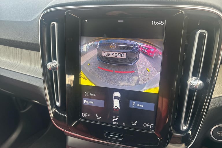  Volvo Xc40 2.0 B4 Mhev Inscription Pro Suv 5dr Petrol Hybrid Auto Euro 6 s/s