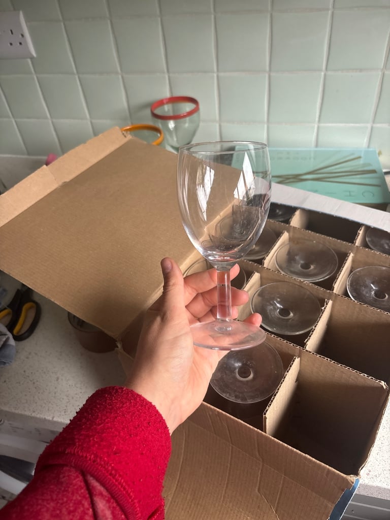 image for 9 wine glasses from arcoroc
