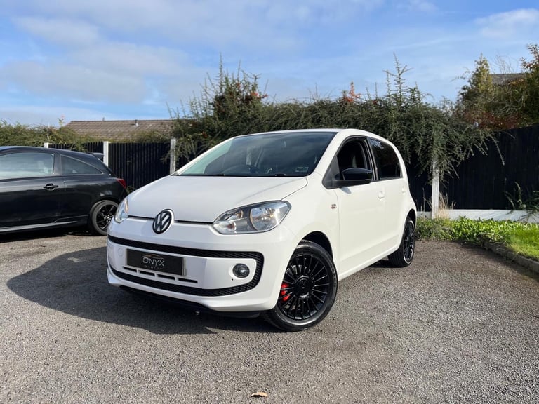 2015 Volkswagen up! 1.0 High up! Euro 5 5dr HATCHBACK Petrol Manual