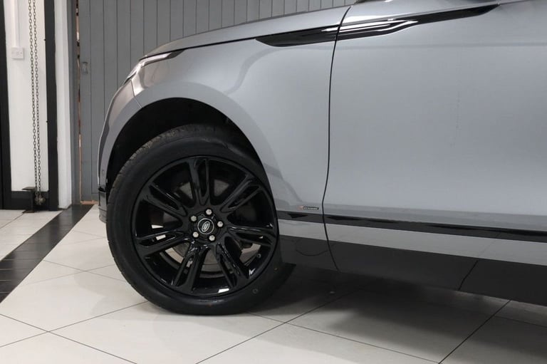 2018 68 LAND ROVER RANGE ROVER VELAR 2.0 D240 R-DYNAMIC SE SUV 5DR DIESEL AUTO 4