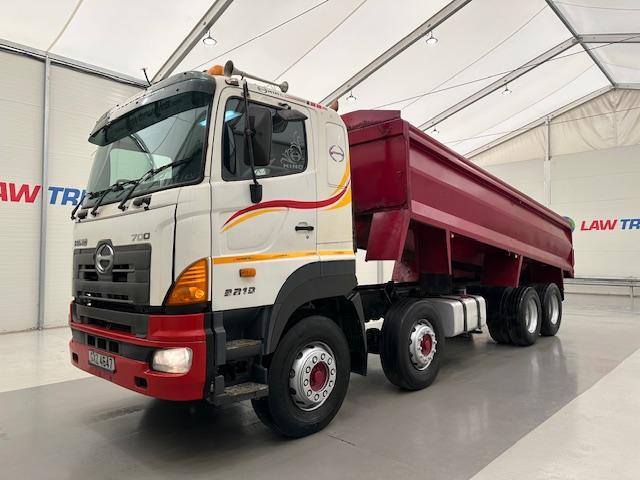 Hino 3241 700 8x4 Sleeper Cab Steel Tipper