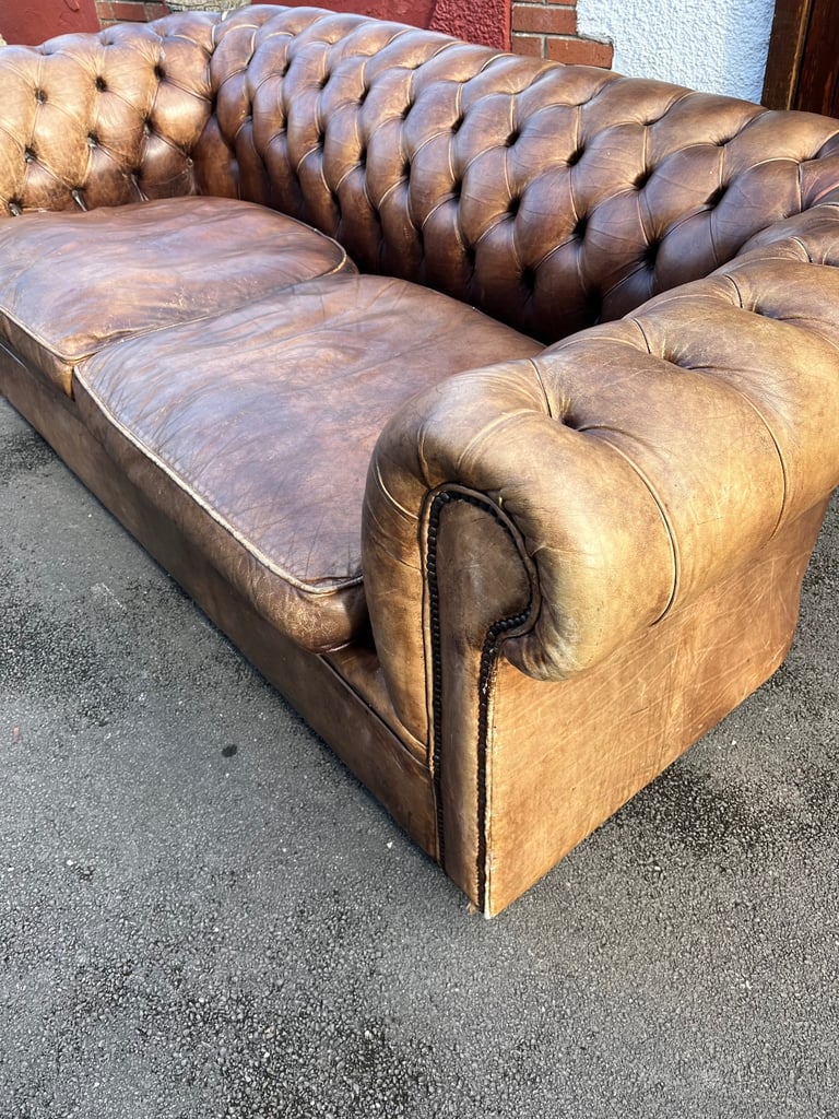 image for Chesterfield sofa 