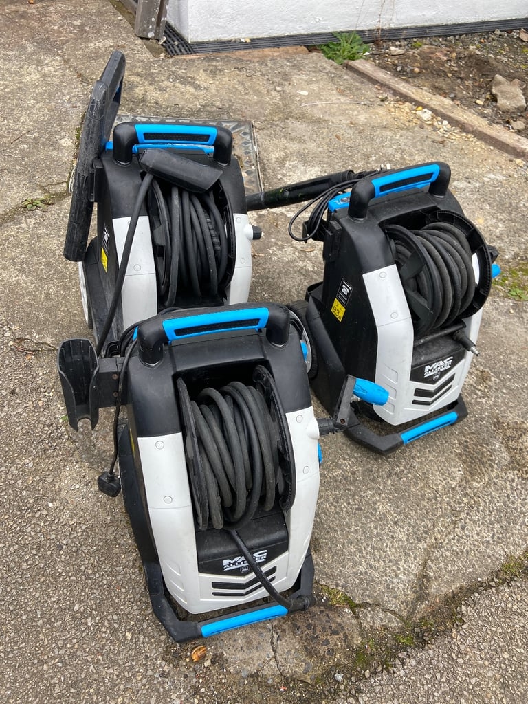 3 pressure washers spare or repair