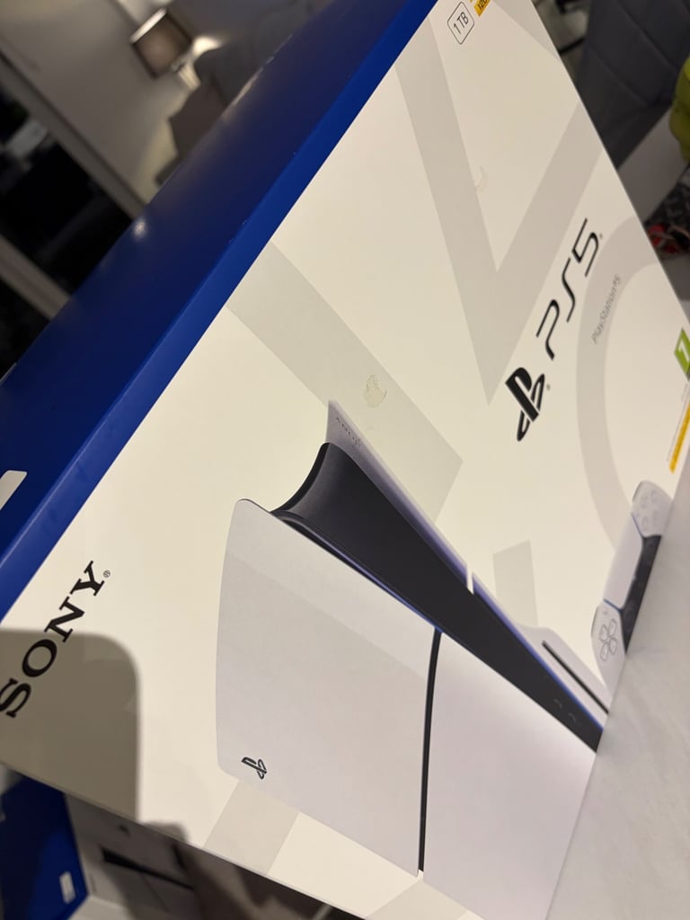 image for PlayStation 5 SLIM DISC  1TB BRAND NEW SEALED